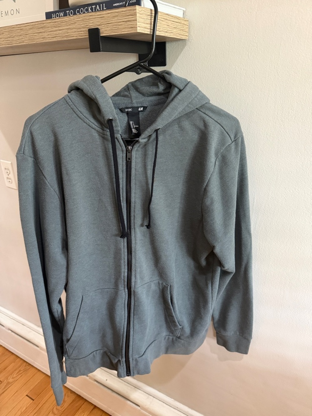 H&M Men's Zip-Up Hoodie in Green